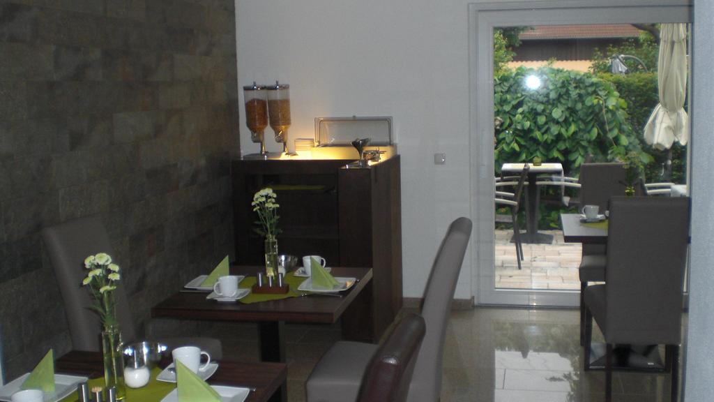 Hotel Villa Rosa อัลเลอร์สเฮาเซิน ภายนอก รูปภาพ