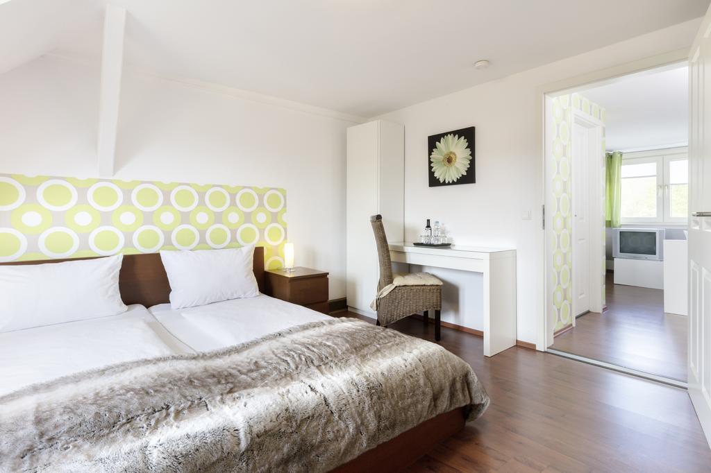 Hotel Villa Rosa อัลเลอร์สเฮาเซิน ภายนอก รูปภาพ