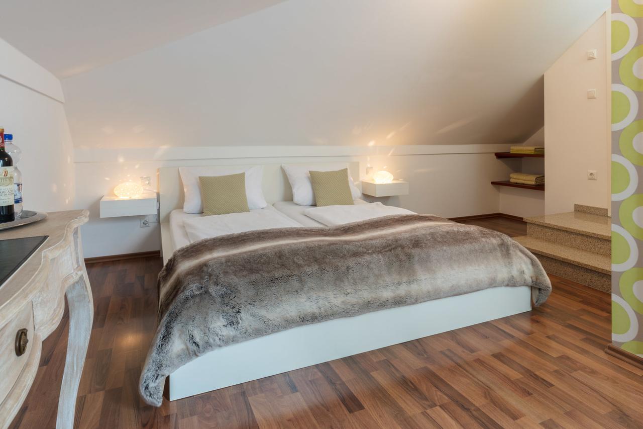 Hotel Villa Rosa อัลเลอร์สเฮาเซิน ภายนอก รูปภาพ
